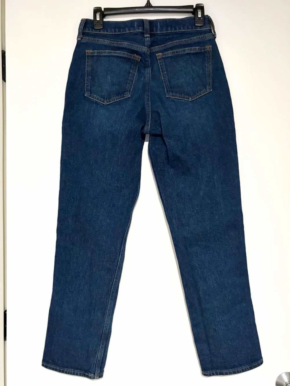 Abercrombie Curve Love 90s Straight Jeans Dark Wash Size 26 Short Mid Rise